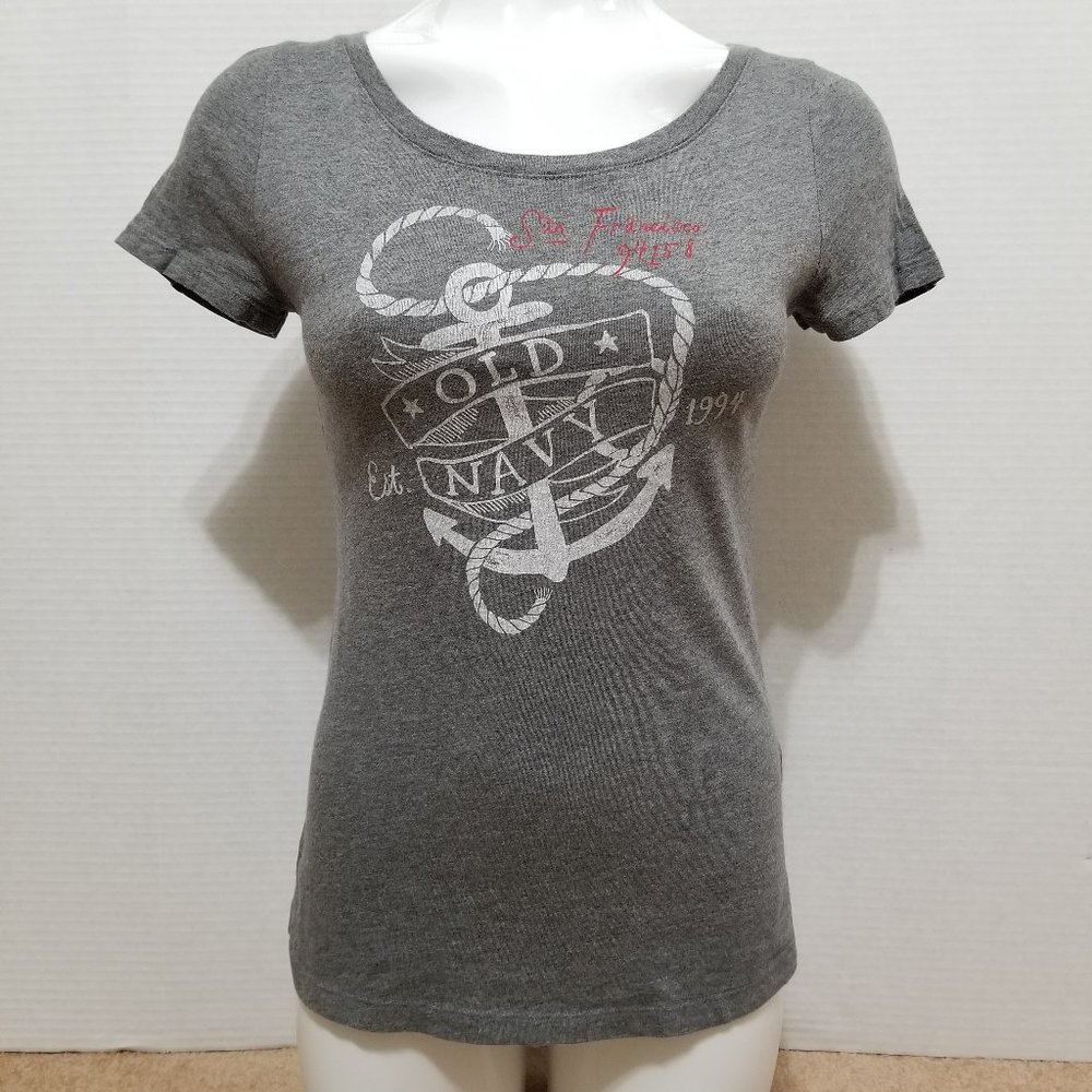 Old Navy top XS retro anchor rope graphic San Francisco 94158 nautical